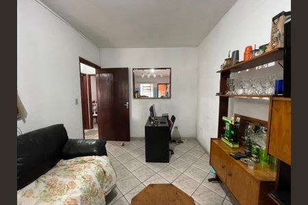 Casa à venda com 186m², 4 quartos e 3 vagas Casa à venda com 186m², 4 quartos e 3 vagasSala 1 da casa 3