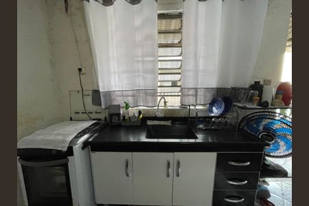 Casa à venda com 186m², 4 quartos e 3 vagas Casa à venda com 186m², 4 quartos e 3 vagasSala/Cozinha da casa 2