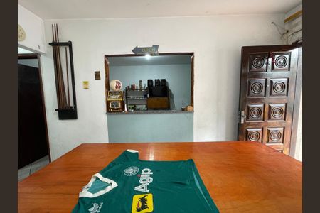 Casa à venda com 186m², 4 quartos e 3 vagas Casa à venda com 186m², 4 quartos e 3 vagasSala 2 da casa 3