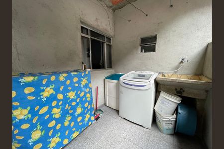 Casa à venda com 186m², 4 quartos e 3 vagas Casa à venda com 186m², 4 quartos e 3 vagasÁrea de Serviço