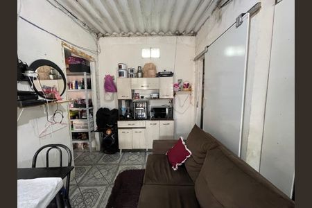 Casa à venda com 186m², 4 quartos e 3 vagas Casa à venda com 186m², 4 quartos e 3 vagasSala/Cozinha da casa 2