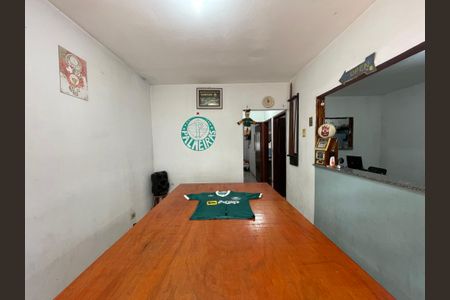 Casa à venda com 186m², 4 quartos e 3 vagas Casa à venda com 186m², 4 quartos e 3 vagasO Sala 2 da casa 3