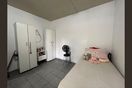 Casa à venda com 186m², 4 quartos e 3 vagas Casa à venda com 186m², 4 quartos e 3 vagasQuarto 2 da casa 1