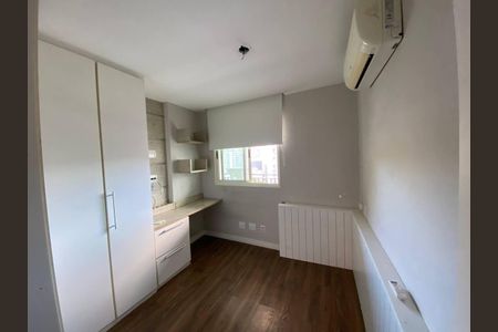 Apartamento à venda com 239m², 4 quartos e 2 vagas