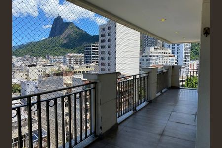 Apartamento à venda com 239m², 4 quartos e 2 vagas