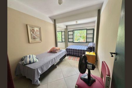 Casa à venda com 5 quartos, 349m² em Itaipu, Niterói