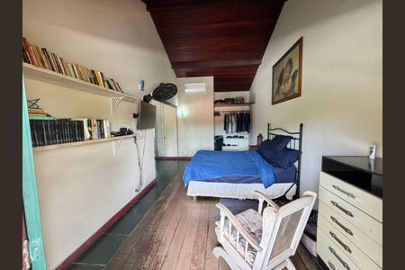 Casa à venda com 5 quartos, 349m² em Itaipu, Niterói