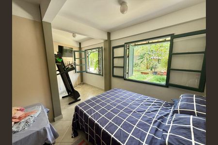 Casa à venda com 5 quartos, 349m² em Itaipu, Niterói