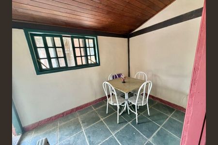 Casa à venda com 5 quartos, 349m² em Itaipu, Niterói