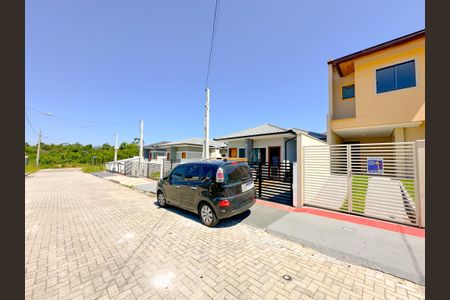 Casa para alugar com 102m², 2 quartos e 2 vagasVista da Rua