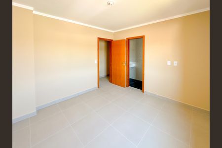 Casa para alugar com 102m², 2 quartos e 2 vagasSuíte 1