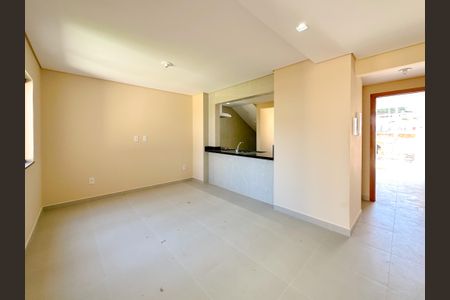 Casa para alugar com 102m², 2 quartos e 2 vagasSala