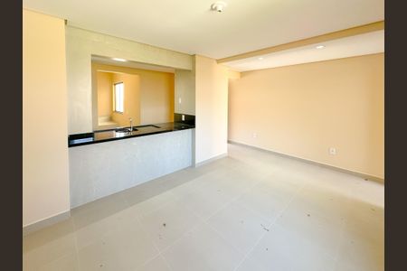 Casa para alugar com 102m², 2 quartos e 2 vagasSala