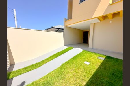 Casa para alugar com 102m², 2 quartos e 2 vagasEntrada