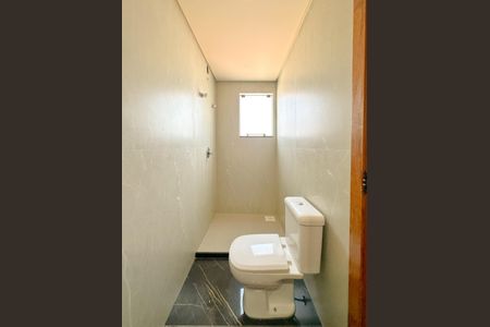 Casa para alugar com 102m², 2 quartos e 2 vagasBanheiro da Suíte 1