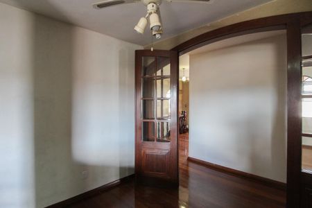 Casa para alugar com 392m², 4 quartos e 5 vagasSala 4