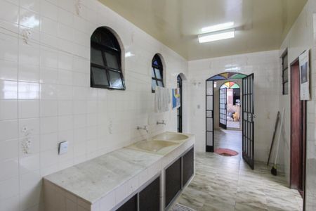 Casa para alugar com 392m², 4 quartos e 5 vagasÁrea de Serviço