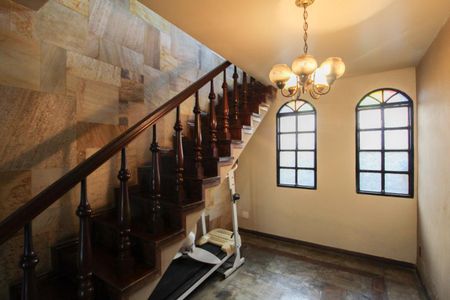 Casa para alugar com 392m², 4 quartos e 5 vagasOutros