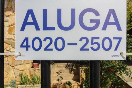 Casa para alugar com 392m², 4 quartos e 5 vagasPlaquinha Instalada