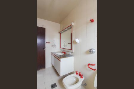 Casa para alugar com 392m², 4 quartos e 5 vagasBanheiro da Suíte 2