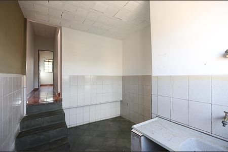 Cozinha de casa para alugar com 2 quartos, 50m² em Boa Vista, Belo Horizonte