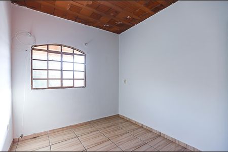 Quarto 2 de casa para alugar com 2 quartos, 50m² em Boa Vista, Belo Horizonte