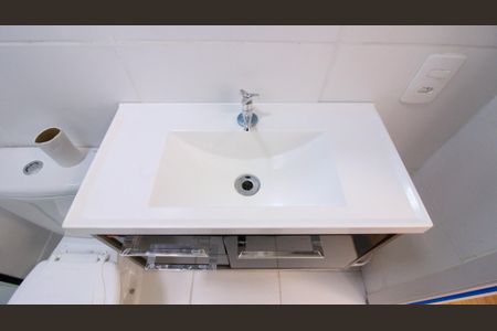 Banheiro de apartamento para alugar com 1 quarto, 32m² em Quinta da Paineira, São Paulo