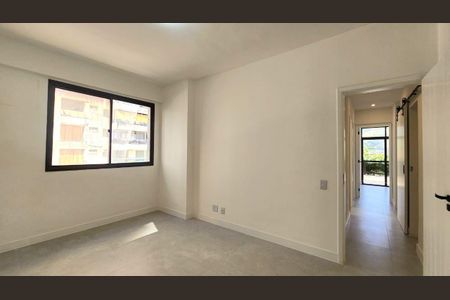 Apartamento à venda com 4 quartos, 145m² em Barra da Tijuca, Rio de Janeiro