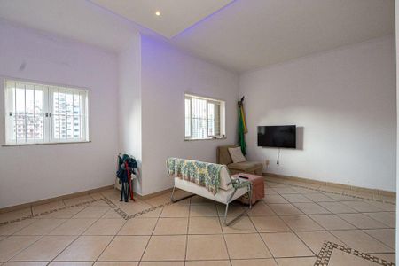 Casa à venda com 2 quartos, 450m² em Icaraí, Niterói