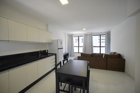Cozinha - sala de apartamento para alugar com 1 quarto, 42m² em Centro, Florianópolis