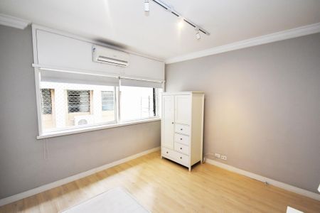 Studio para alugar com 150m², 3 quartos e 1 vagaquarto 2