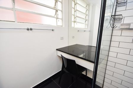 Studio para alugar com 150m², 3 quartos e 1 vagabanheiro corredor