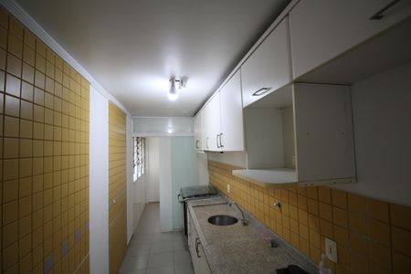 Apartamento para alugar com 101m², 2 quartos e 1 vagaCozinha - Armários