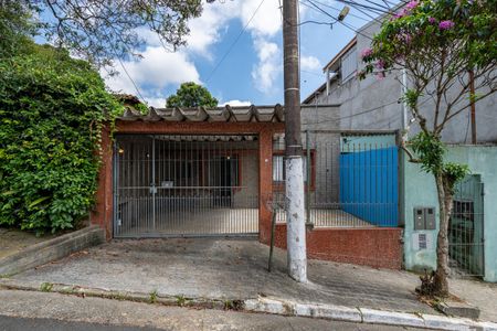 Casa para alugar com 160m², 4 quartos e 1 vagaFachada