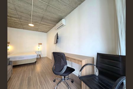 Apartamento para alugar com 70m², 1 quarto e 1 vagaSuíte 