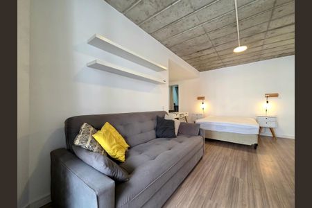 Apartamento para alugar com 70m², 1 quarto e 1 vagaSuíte 