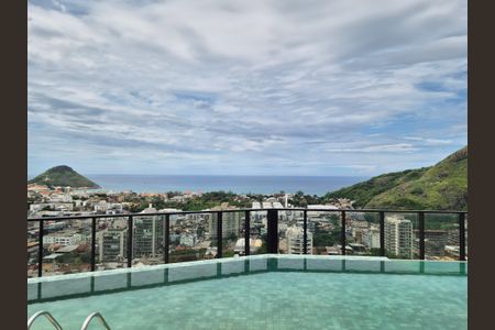 Apartamento à venda com 83m², 2 quartos e 1 vaga