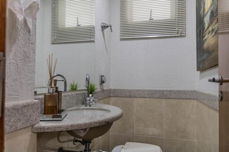 Apartamento à venda com 138m², 4 quartos e 2 vagasLavabo