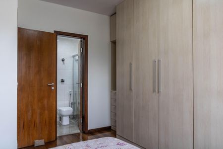 Apartamento à venda com 138m², 4 quartos e 2 vagasSuíte
