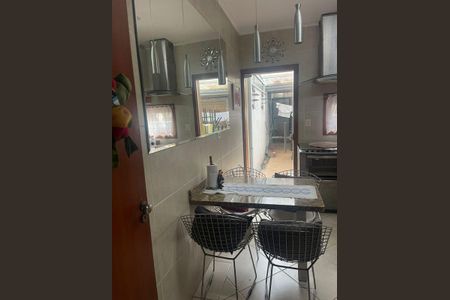 Casa de condomínio para alugar com 200m², 2 quartos e 2 vagasCozinha