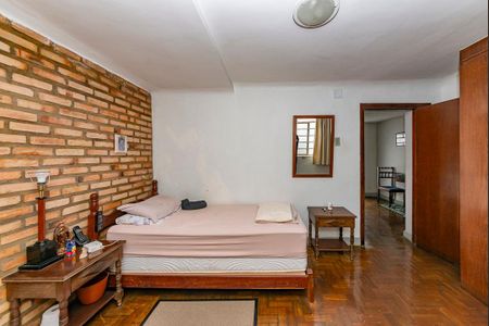 Casa à venda com 230m², 4 quartos e 3 vagas Casa à venda com 230m², 4 quartos e 3 vagasQuarto 2