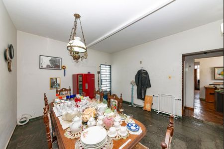 Casa à venda com 230m², 4 quartos e 3 vagas Casa à venda com 230m², 4 quartos e 3 vagasCopa