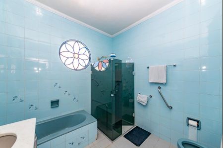 Casa à venda com 230m², 4 quartos e 3 vagas Casa à venda com 230m², 4 quartos e 3 vagasBanheiro Social 1