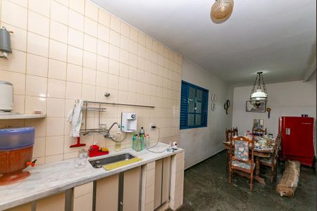 Casa à venda com 230m², 4 quartos e 3 vagas Casa à venda com 230m², 4 quartos e 3 vagasCopa