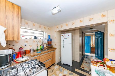 Casa à venda com 230m², 4 quartos e 3 vagas Casa à venda com 230m², 4 quartos e 3 vagasCozinha 2