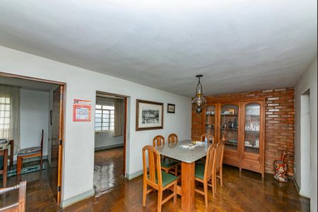 Casa à venda com 230m², 4 quartos e 3 vagas Casa à venda com 230m², 4 quartos e 3 vagasSala 3