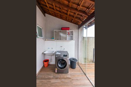 Apartamento à venda com 100m², 2 quartos e 1 vaga Apartamento à venda com 100m², 2 quartos e 1 vagaÁrea de Serviço