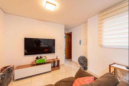 Apartamento à venda com 100m², 2 quartos e 1 vaga Apartamento à venda com 100m², 2 quartos e 1 vagaSala