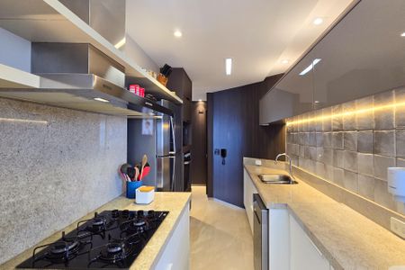 Apartamento à venda com 83m², 2 quartos e 2 vagasCozinha