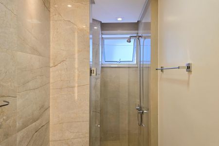 Apartamento à venda com 83m², 2 quartos e 2 vagasBanheiro Social